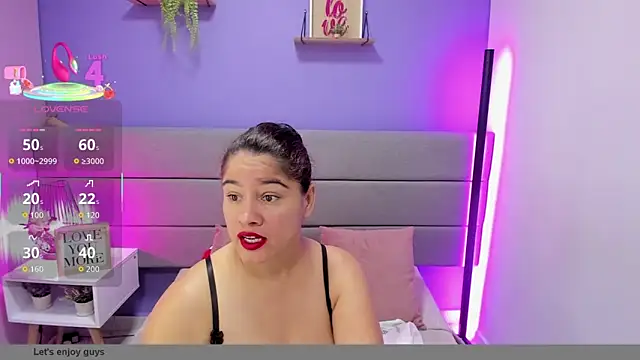 Alicebrooks  online show from December 17, 2025, 1:16 pm