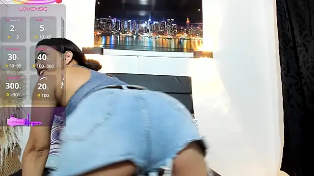 Julieta Coopeer  online show from January 8, 2026, 10:32 am