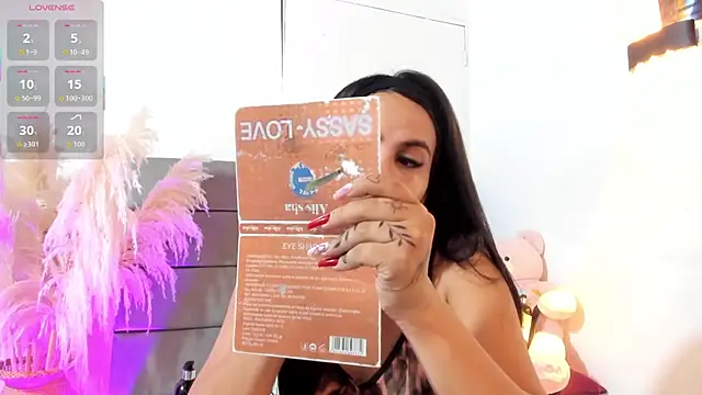 Snapshot of Julieta_Coopeer_ chatting on March 6, 2026, 10:43 am Julieta Coopeer online show from March 6, 2026, 10:43 am