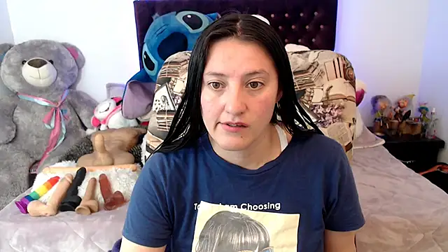 Lorenahot 06 online show from February 13, 2026, 7:14 pm