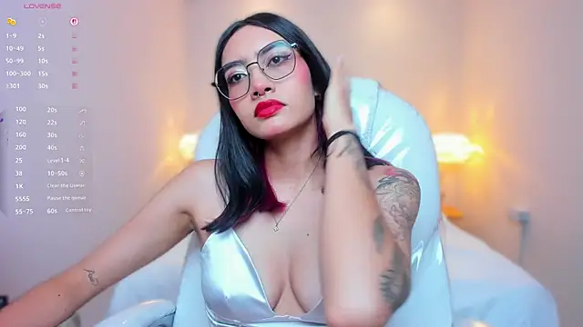 AzuraKindong online show from March 18, 2026, 7:26 pm