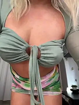 ChristyAdair online show from March 13, 2025, 9:21 am