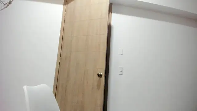 Vera Fernandez online show from April 11, 2026, 11:41 pm