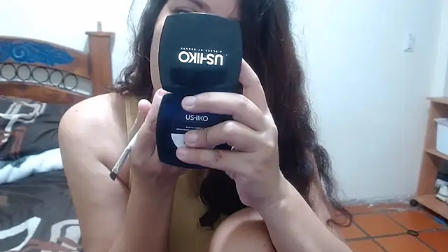 Ainhoa-hot online show from May 29, 2026, 3:56 am