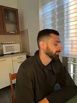 Snapshot of hugoprada chatting on January 24, 2025, 8:23 am hugoprada online show from January 24, 2025, 8:23 am