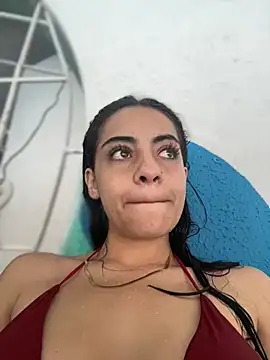 hannacruzsj online show from December 5, 2025, 6:50 pm