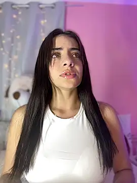 hannacruzsj online show from December 19, 2025, 7:38 pm