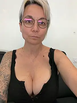 marinella07 online show from June 21, 2026, 11:27 am