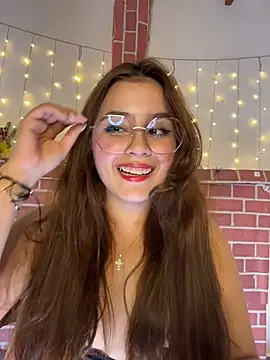 Juanelopez1 online show from May 23, 2026, 3:16 am