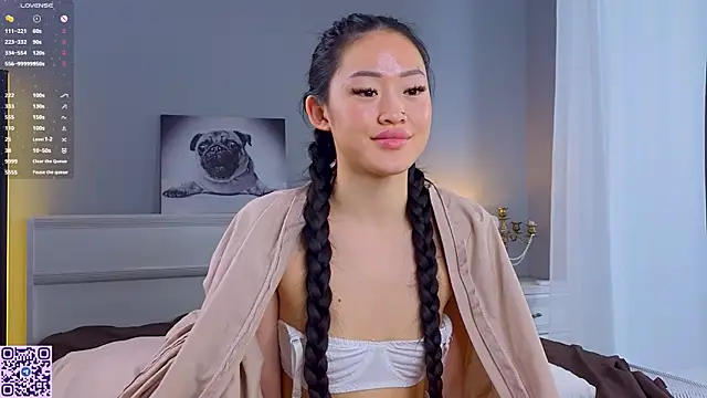 Snapshot of FloresGarr chatting on March 21, 2025, 8:17 am FloresGarr online show from March 21, 2025, 8:17 am