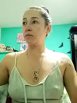 emilypoppy3 online show from March 13, 2025, 1:07 pm