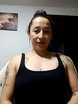 emilypoppy3 online show from September 12, 2025, 9:58 pm