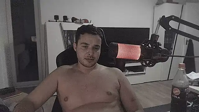 SharkLuigi online show from August 8, 2026, 10:28 pm