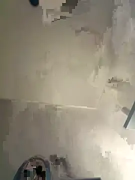 Snapshot of Guitccch chatting on February 17, 2026, 10:07 pm Guitccch online show from February 17, 2026, 10:07 pm