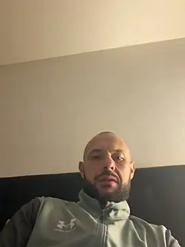 Snapshot of Guitccch chatting on January 8, 2026, 5:46 am Guitccch online show from January 8, 2026, 5:46 am