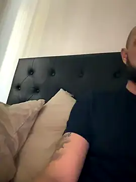 Snapshot of Guitccch chatting on January 6, 2026, 12:53 pm Guitccch online show from January 6, 2026, 12:53 pm