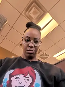 samone9 online show from January 18, 2026, 6:44 pm