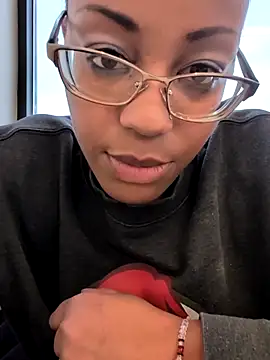 samone9 online show from February 22, 2026, 9:05 pm