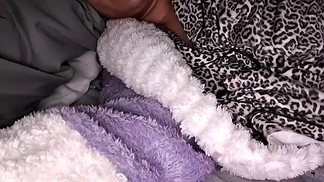 Snapshot of SEXY-ZENA chatting on October 15, 2025, 9:56 pm SEXY-ZENA online show from October 15, 2025, 9:56 pm