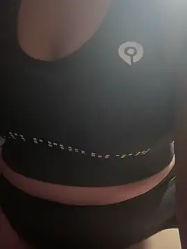 Snapshot of SEXY-ZENA chatting on February 19, 2025, 2:44 am SEXY-ZENA online show from February 19, 2025, 2:44 am