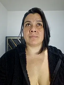 martina foxy  online show from March 12, 2026, 11:42 pm