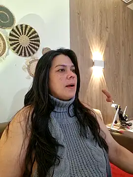 martina foxy  online show from March 3, 2026, 11:50 am