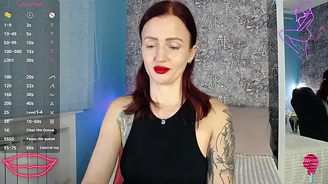 ElisaJane online show from October 21, 2025, 8:52 pm