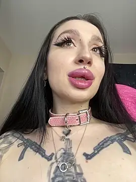 Molly  Moon online show from March 14, 2026, 2:39 am