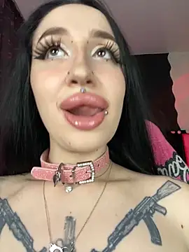 Molly  Moon online show from February 27, 2025, 5:51 am