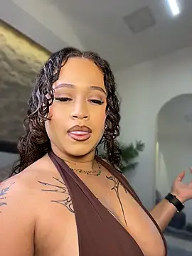 Isa  Blanc online show from April 18, 2026, 3:20 am