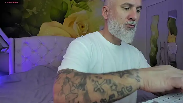 BlowMyXXL online show from January 17, 2026, 10:52 am