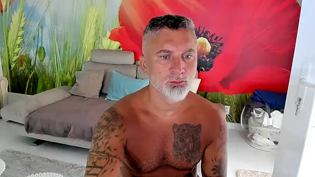 BlowMyXXL online show from July 2, 2026, 5:35 am