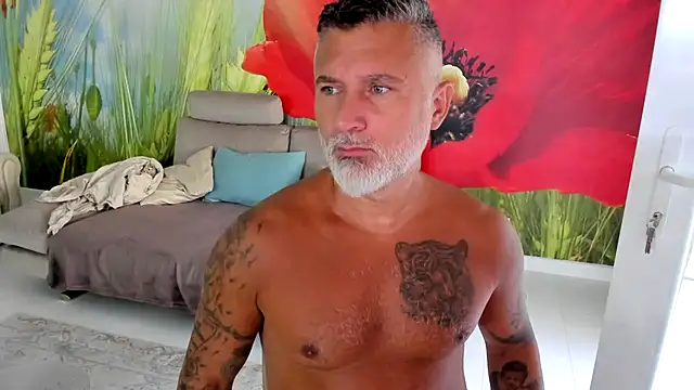 BlowMyXXL online show from July 6, 2026, 5:47 am