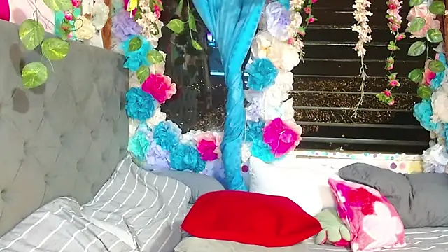 Karly coffe online show from April 2, 2026, 7:37 am