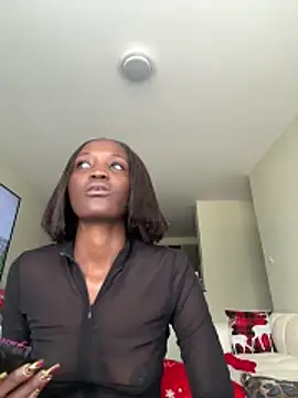 Fanclubbbbb online show from December 18, 2025, 7:24 am