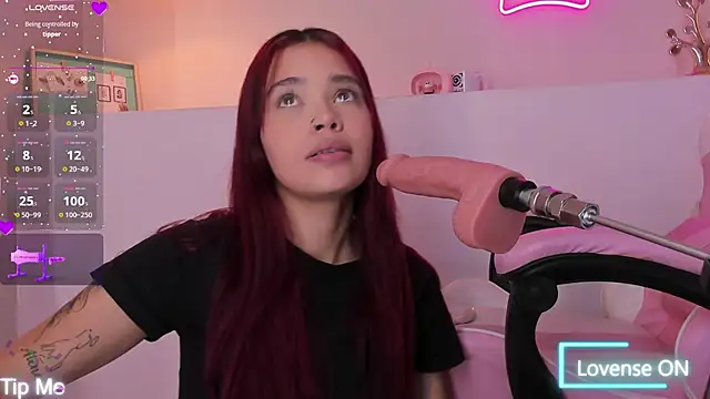 violeth hill online show from November 15, 2025, 7:51 pm