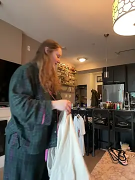 GingerSnap33 online show from February 14, 2026, 8:53 pm