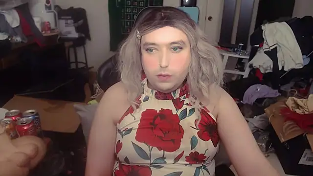 Snapshot of Chrissie_Ohna chatting on February 9, 2025, 1:55 am Chrissie Ohna online show from February 9, 2025, 1:55 am