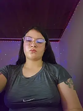 juli05star20 online show from July 26, 2026, 5:20 pm