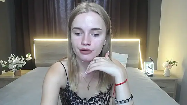 MargaritaKiss online show from July 26, 2026, 6:20 am