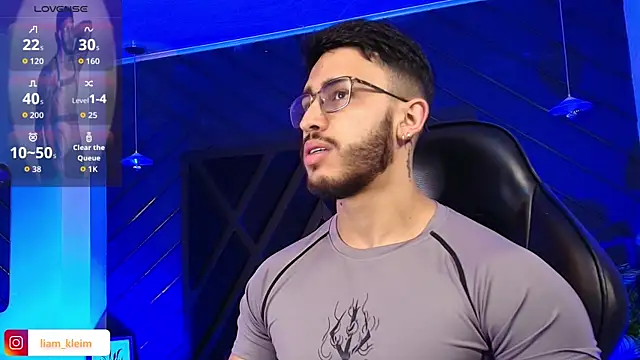 Snapshot of Liam_Kleiin chatting on April 1, 2026, 11:22 am Liam Kleiin online show from April 1, 2026, 11:22 am