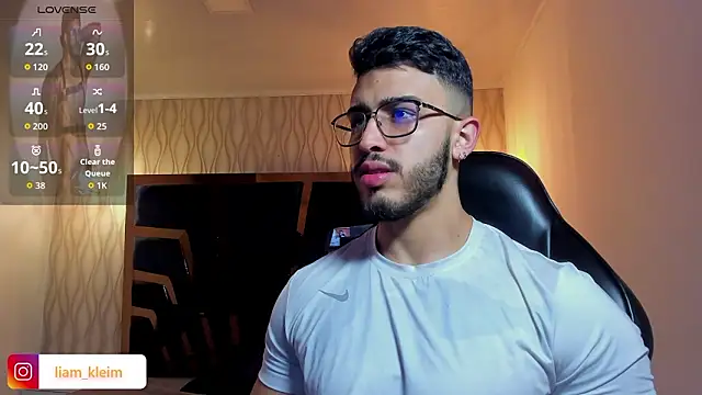 Snapshot of Liam_Kleiin chatting on March 3, 2026, 11:28 am Liam Kleiin online show from March 3, 2026, 11:28 am