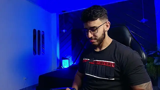 Snapshot of Liam_Kleiin chatting on March 11, 2026, 11:26 am Liam Kleiin online show from March 11, 2026, 11:26 am