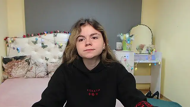 TinaRedly online show from March 31, 2026, 6:15 am