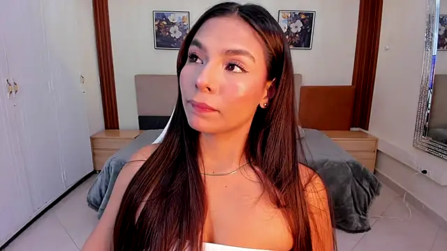 Snapshot of amira_cute2 chatting on December 23, 2025, 10:47 am amira cute2 online show from December 23, 2025, 10:47 am