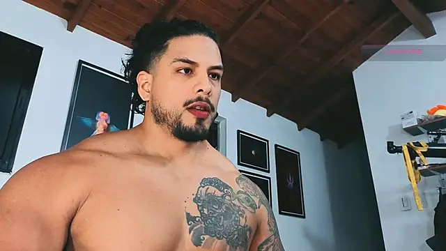 SilvaBranko online show from April 4, 2026, 2:07 am