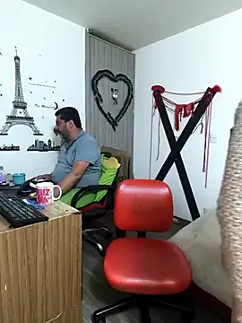 hotandfierylatinos2023 online show from October 16, 2025, 9:45 pm