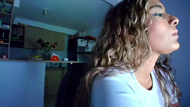 megan collins96 online show from February 3, 2026, 11:21 pm