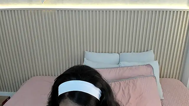 Snapshot of charlottebrowns_ chatting on March 28, 2026, 12:06 pm charlottebrowns online show from March 28, 2026, 12:06 pm