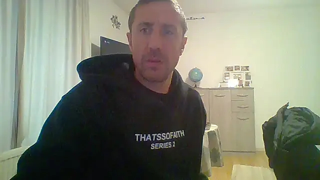 alcapone84 online show from September 25, 2025, 2:34 pm